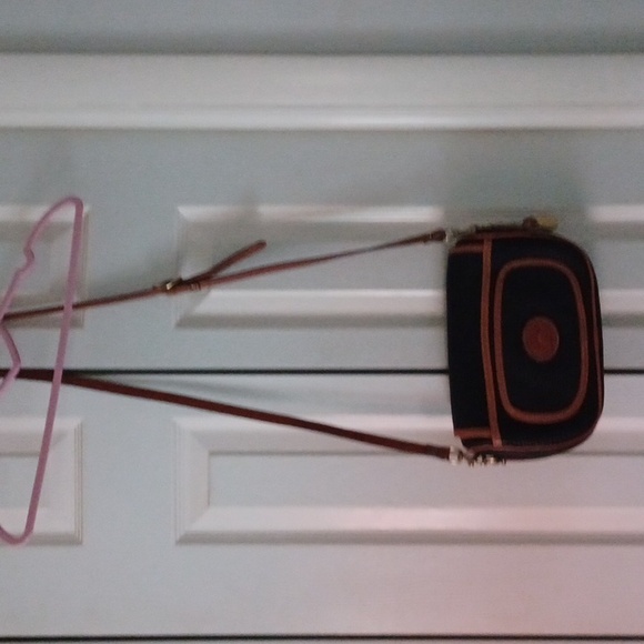 Dooney & Bourke Pebbled Leather Black/ Brown Leather  Crossbody - Picture 3 of 11